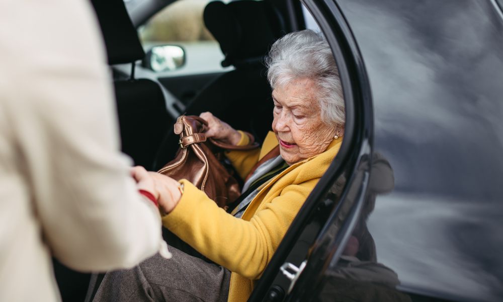 Benefits of Hiring a Personal Driver for Aging Parents